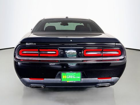 Used 2018 Dodge Challenger SXT w/ Blacktop Package image 8