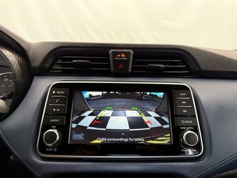 Used 2025 Nissan Versa SV FWD image 33