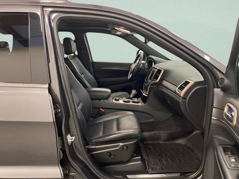 Used 2017 Jeep Grand Cherokee Limited AWD/4WD image 26