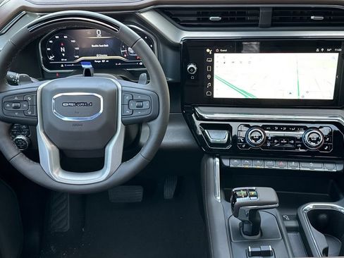 New 2025 GMC Sierra 1500 Denali AWD/4WD image 11