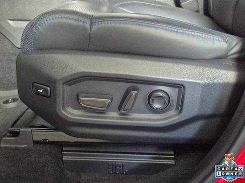 Used 2024 Toyota Tundra Platinum AWD/4WD image 17