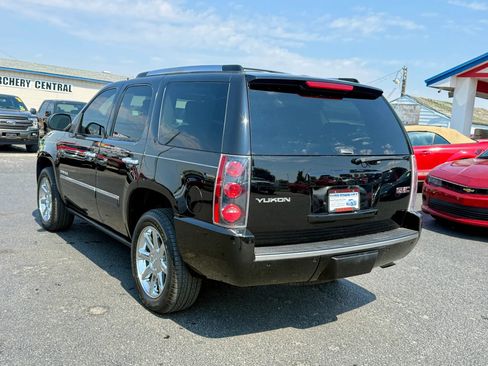 Used 2013 GMC Yukon Denali AWD/4WD image 3