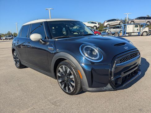 Used 2022 MINI Cooper S image 35