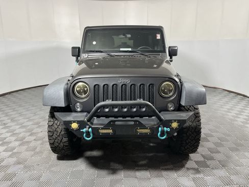 Used 2016 Jeep Wrangler Unlimited Sport AWD/4WD image 3