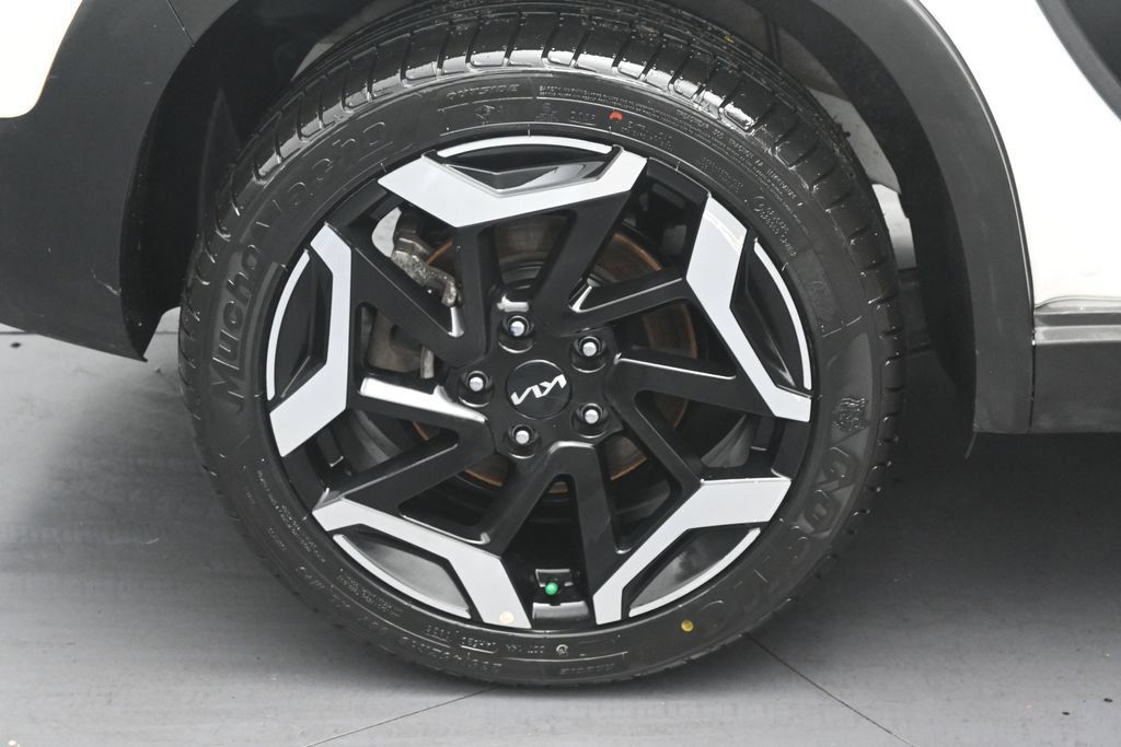 Used 2024 Kia Seltos SX AWD/4WD image 40