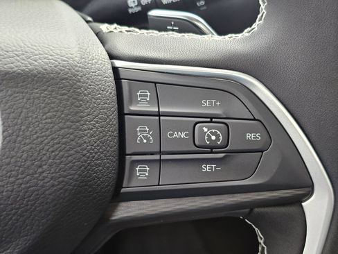 New 2025 Jeep Grand Cherokee Laredo X image 16