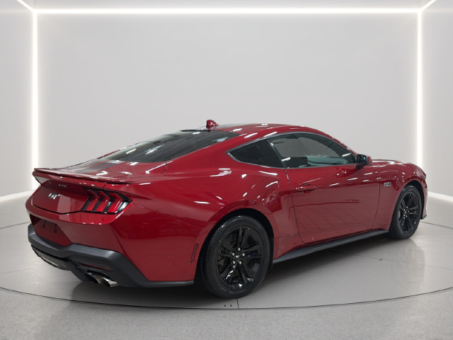 Used 2024 Ford Mustang GT RWD image 5