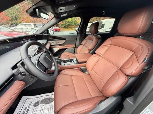 New 2026 Lincoln Nautilus Reserve image 14