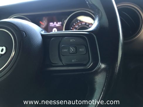 Used 2020 Jeep Wrangler Unlimited Sport S image 32