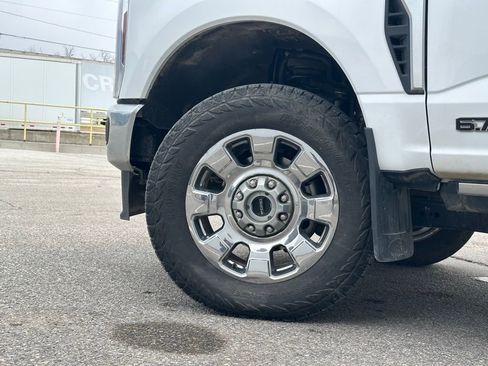 Certified 2024 Ford F250 Lariat w/ Lariat Ultimate Package image 8