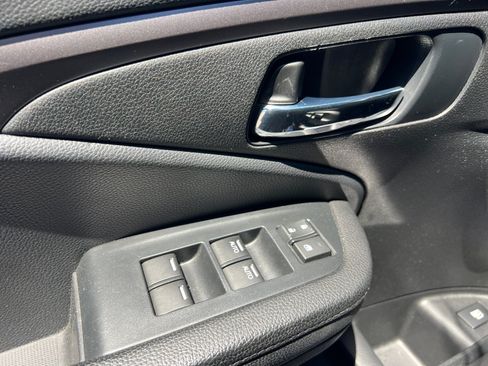 Used 2022 Honda Pilot Sport image 16