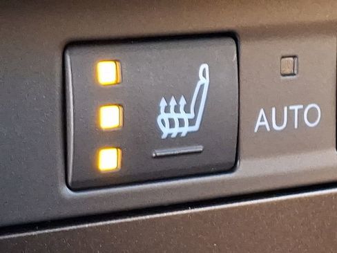 Used 2025 Lexus ES 300h w/ Premium Package image 25