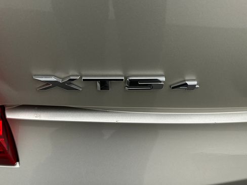Used 2013 Cadillac XTS Luxury w/ Driver Awareness Package AWD/4WD image 12