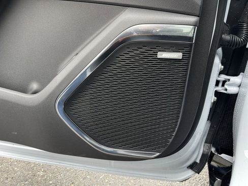 New 2026 GMC Acadia Denali w/ Super Cruise Package image 25