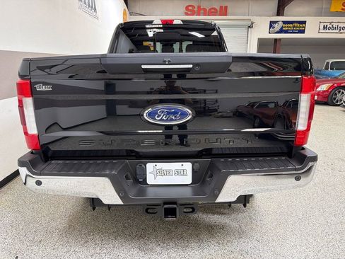 Used 2017 Ford F250 Lariat w/ Lariat Ultimate Package AWD/4WD image 37