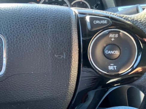 Used 2017 Honda Accord LX image 12