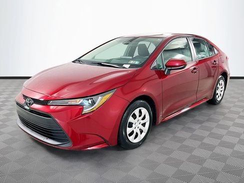 Certified 2023 Toyota Corolla LE image 3
