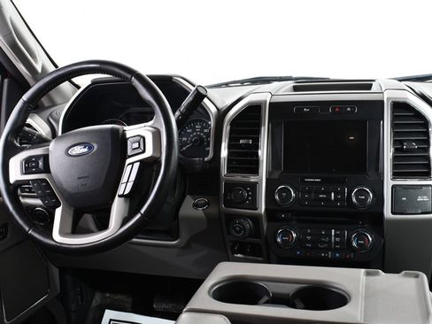 Used 2018 Ford F150 Lariat image 8