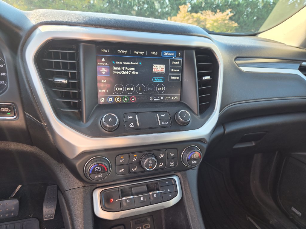 Used 2021 GMC Acadia SLT w/ Preferred Package AWD/4WD image 16