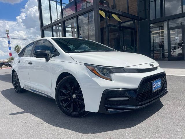 Used 2021 Toyota Corolla SE FWD image 1