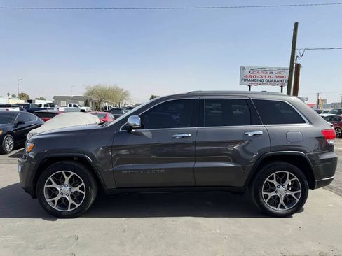 Used 2019 Jeep Grand Cherokee Limited RWD image 3