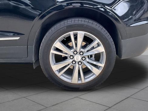 Used 2025 Cadillac XT5 Premium Luxury w/ LPO, Floor Liner Package FWD image 10