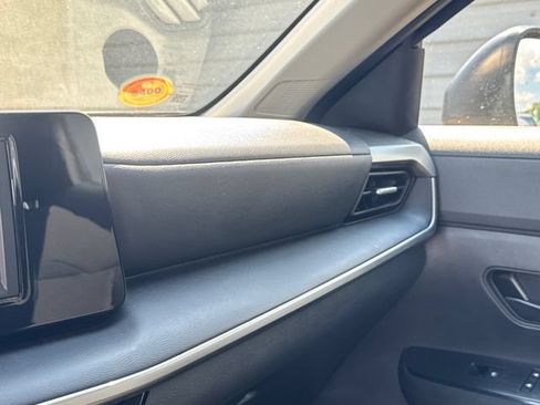 Used 2025 Nissan Kicks S FWD image 28