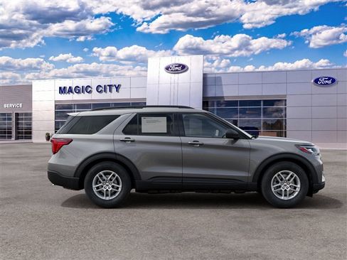 New 2027 Ford Explorer Active w/ Active Comfort Package AWD/4WD image 5
