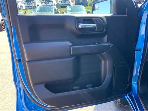 Used 2023 Chevrolet Silverado 1500 Custom image 22