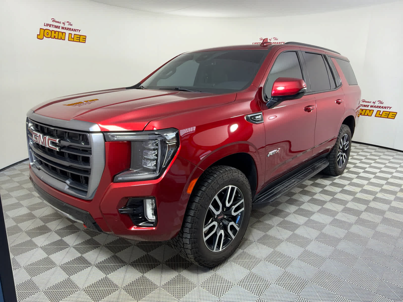 Used 2024 GMC Yukon AT4 AWD/4WD image 1