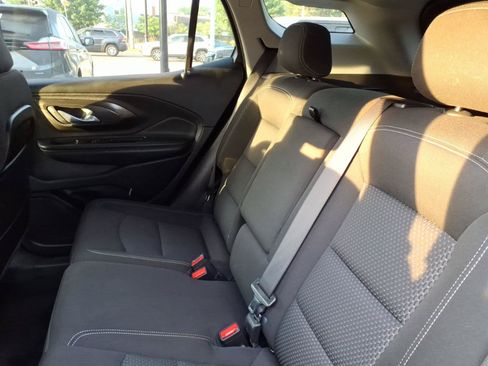 Used 2024 GMC Terrain SLE FWD image 12