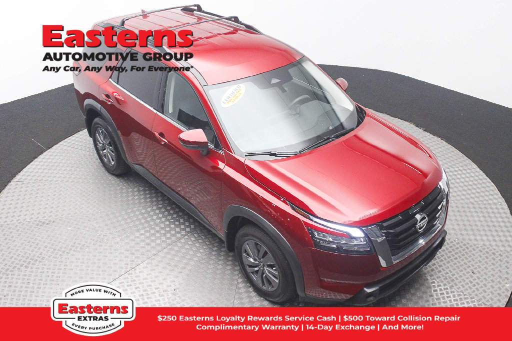 Used 2024 Nissan Pathfinder SV AWD/4WD image 4