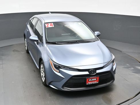 Used 2024 Toyota Corolla LE FWD image 31