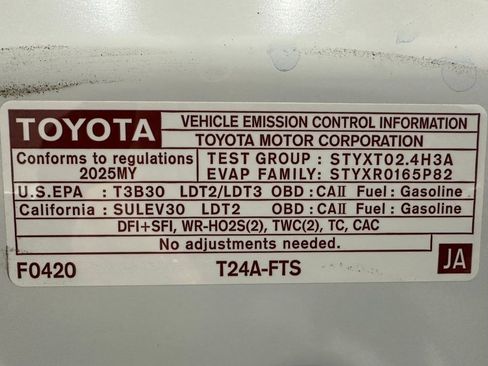 Used 2025 Toyota Tacoma TRD Off-Road image 70