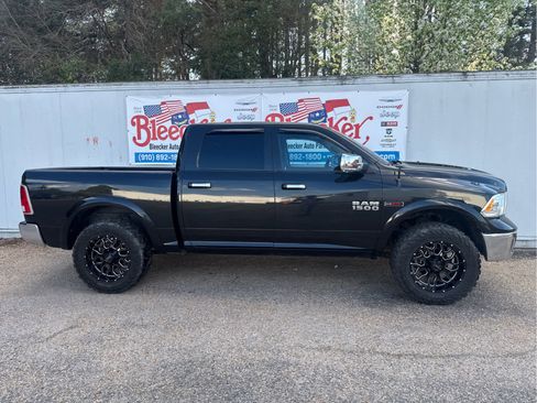 Used 2018 RAM 1500 Laramie image 2