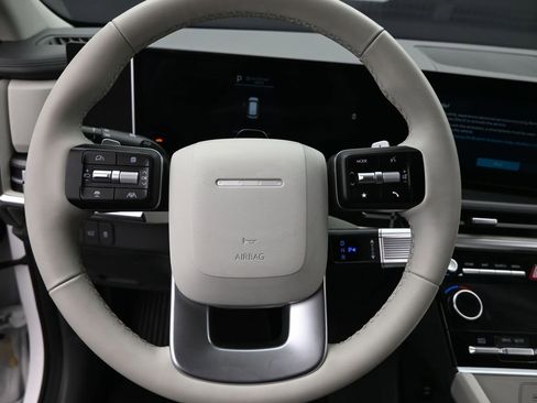 Used 2025 Hyundai Santa Fe SEL image 19