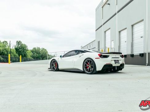 Used 2018 Ferrari 488 GTB RWD image 53