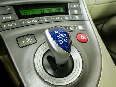 Used 2014 Toyota Prius Three w/ Solar Roof Package FWD image 16