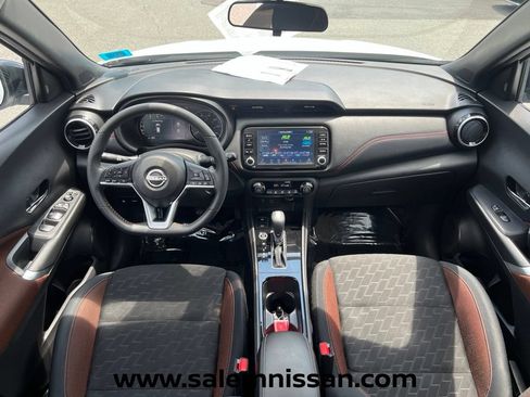 Used 2023 Nissan Kicks SR FWD image 16