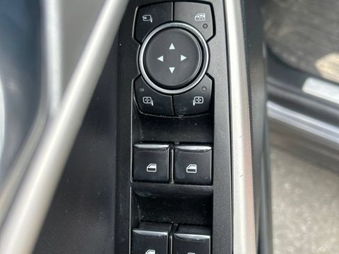 Used 2021 Ford Explorer Limited w/ Equipment Group 301A AWD/4WD image 16
