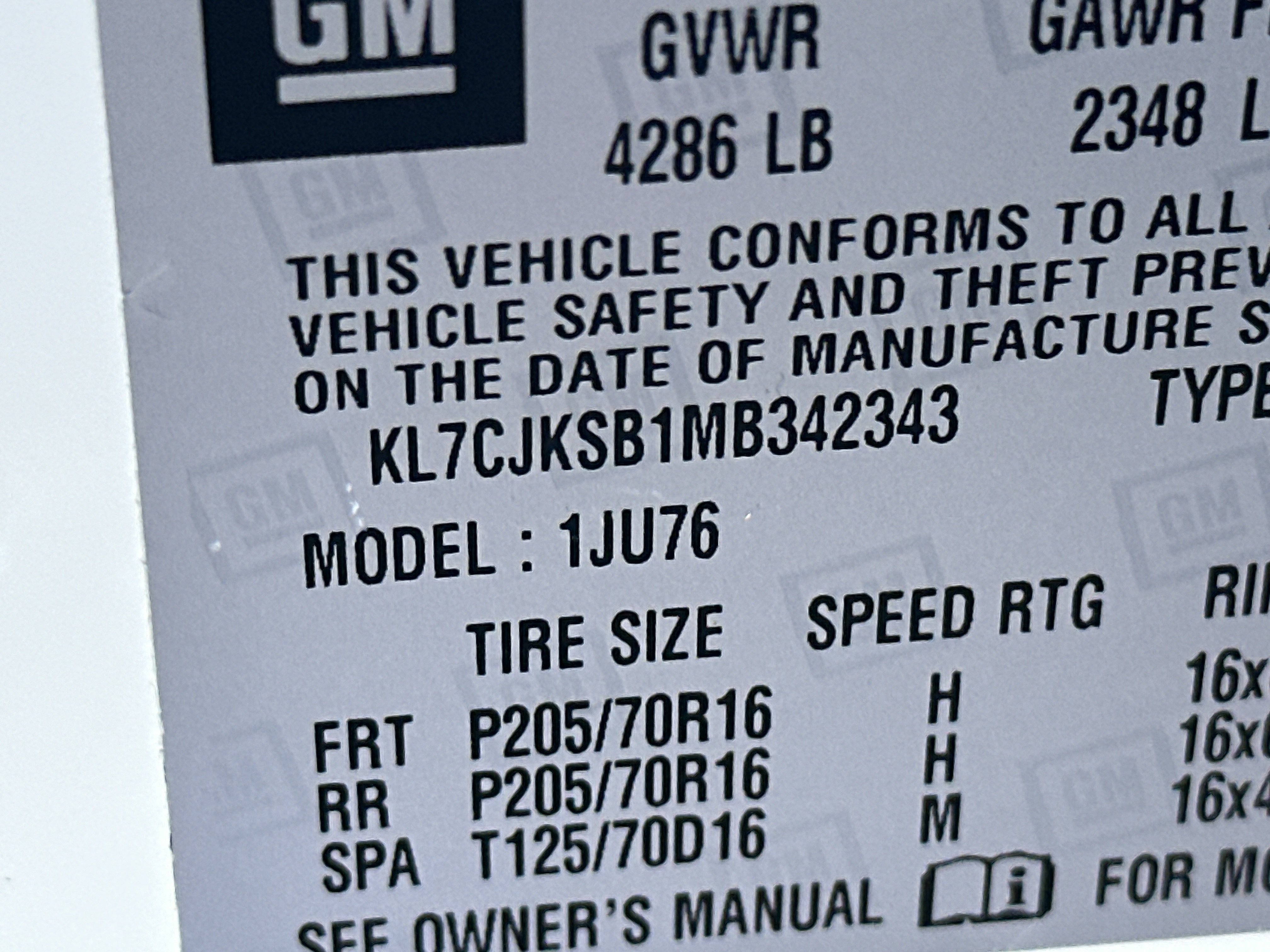 Used 2021 Chevrolet Trax LS w/ Tint and Cruise Package FWD image 31