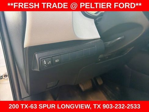 Used 2022 Toyota Corolla SE image 12