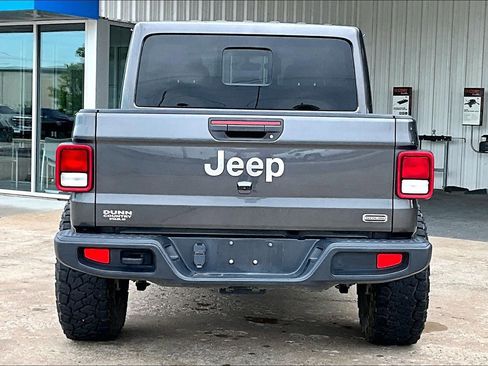 Used 2023 Jeep Gladiator Overland AWD/4WD image 4