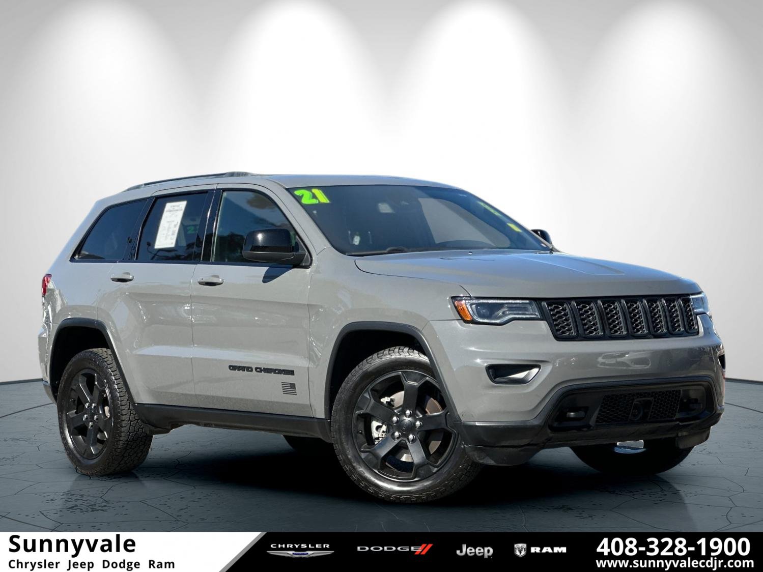 Used 2021 Jeep Grand Cherokee Freedom Edition AWD/4WD image 1