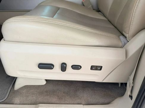 Used 2014 Ford Expedition Limited w/ Equipment Group 301A AWD/4WD image 16