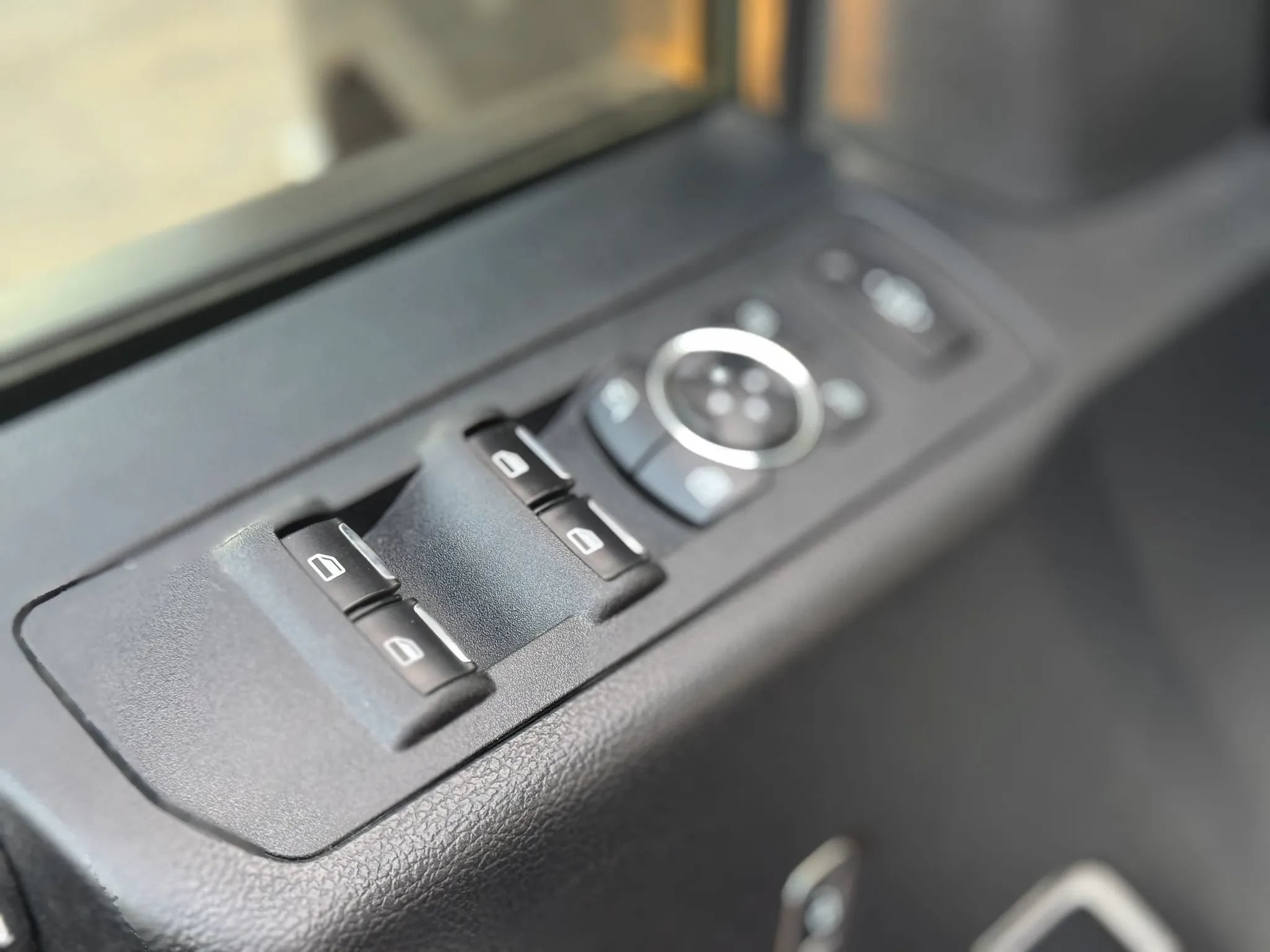 Used 2017 Ford F350 Lariat AWD/4WD image 32