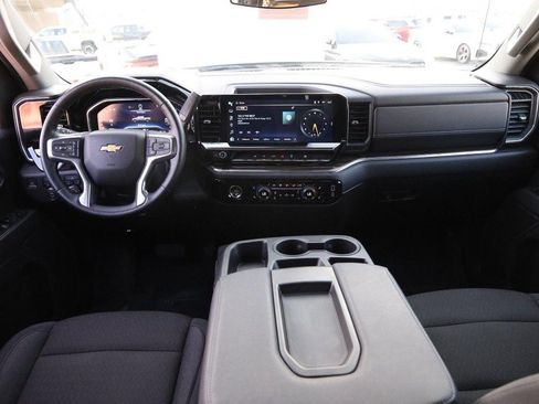 Used 2024 Chevrolet Silverado 1500 LT AWD/4WD image 20
