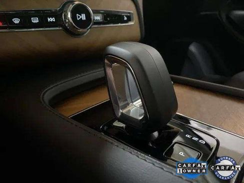 Used 2025 Volvo XC90 B6 Plus image 58