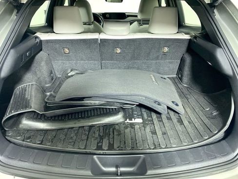 Used 2019 Lexus UX 250h image 33