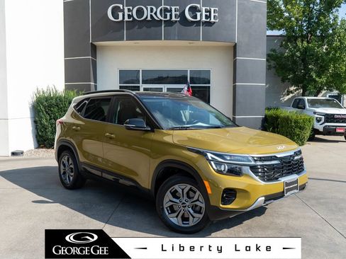 Used 2024 Kia Seltos S AWD/4WD image 1
